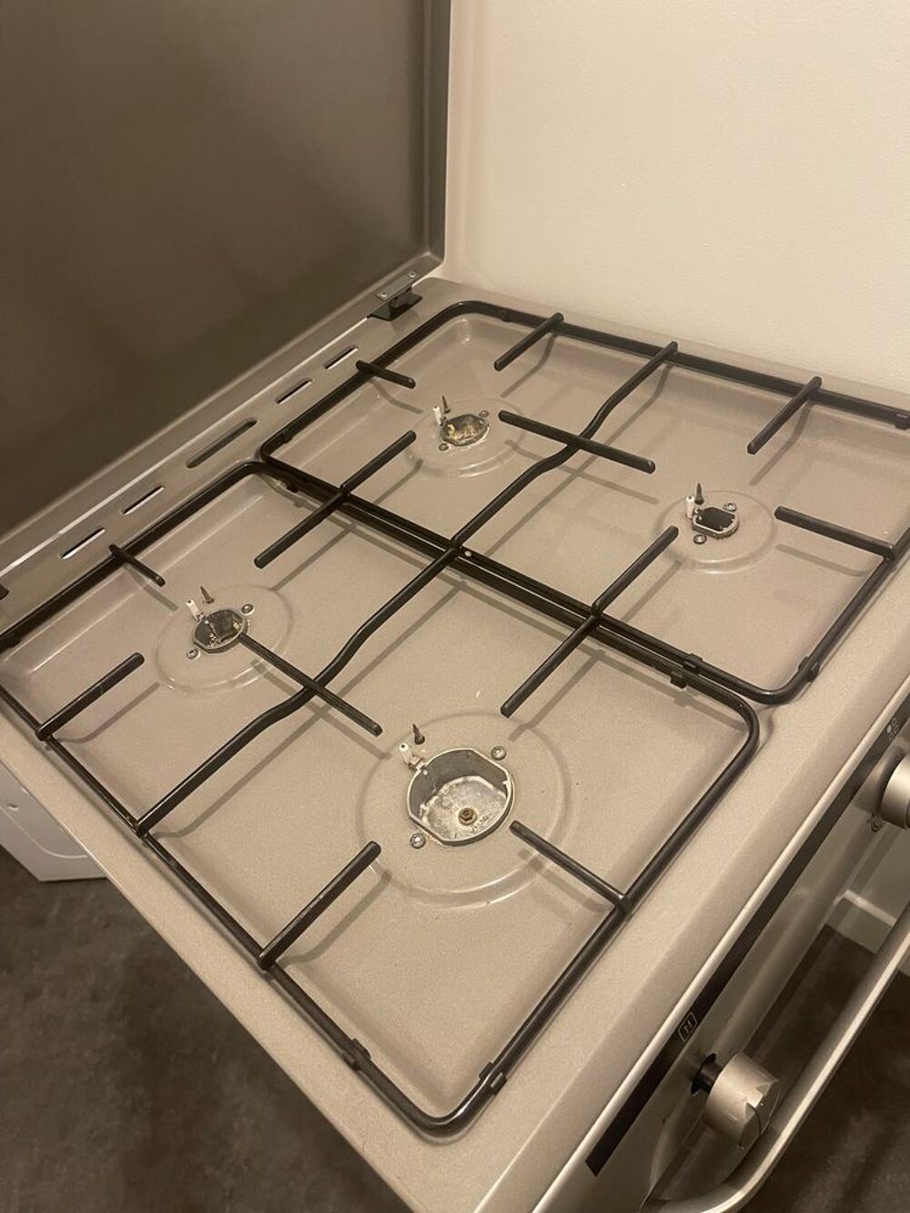 Cuisini&egrave;re &agrave; gaz Electroménager