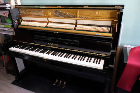 Piano droit Yamaha U1A 4600 Espalion (12)