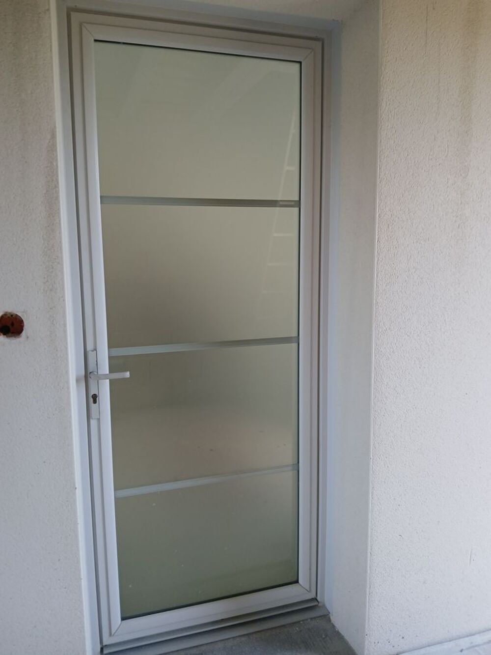 Porte d'entr&eacute;e blanche PVC Bricolage
