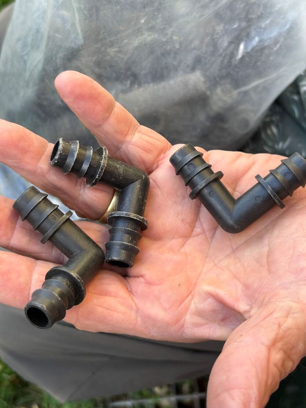 TUYAU MICRO POREUX et RACCORDS Jardin