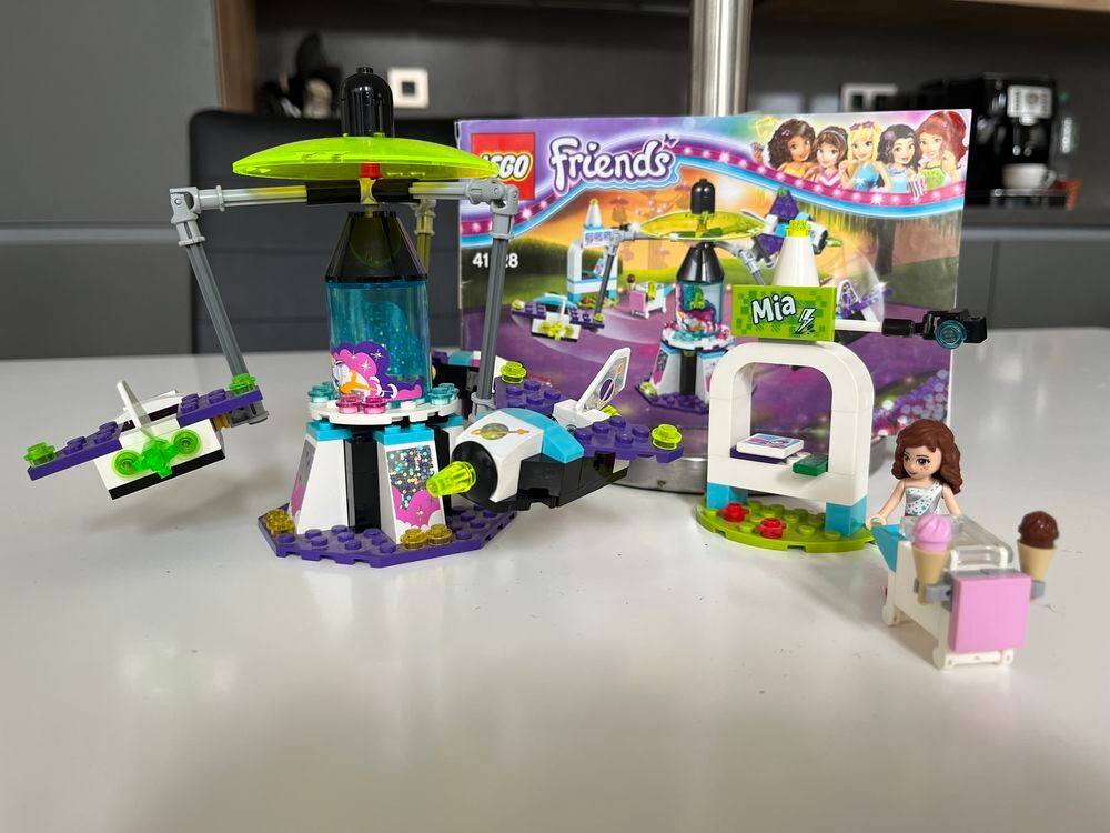 Le man&egrave;ge volant du parc d'attractions - Lego Friends Jeux / jouets