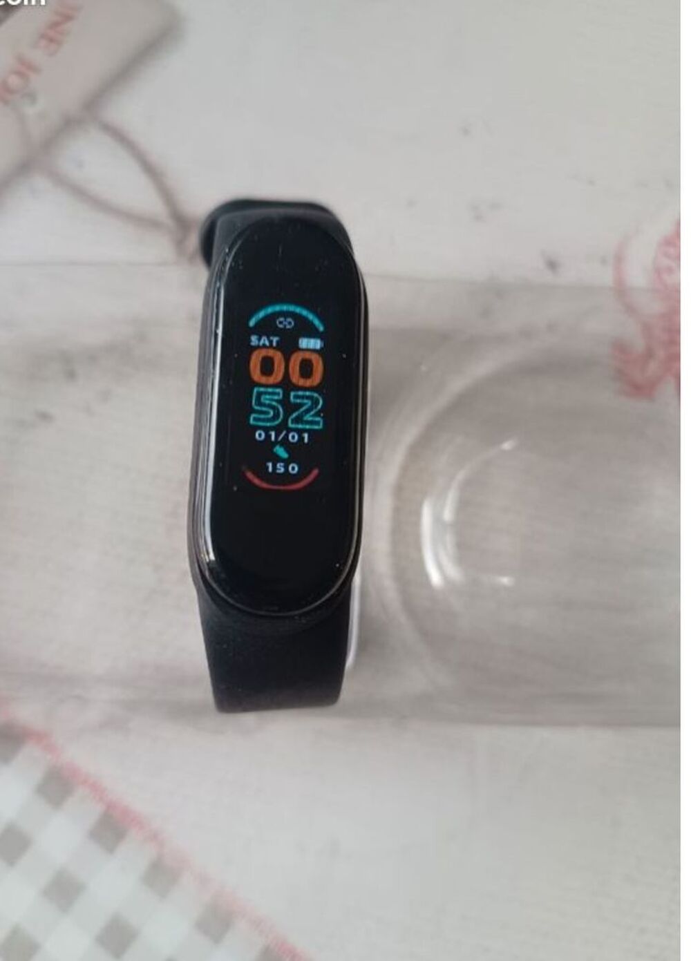 Montre connect&eacute;e M6 Bijoux et montres