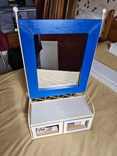 meuble avec deux tiroirs et un miroir 10 Morhange (57)