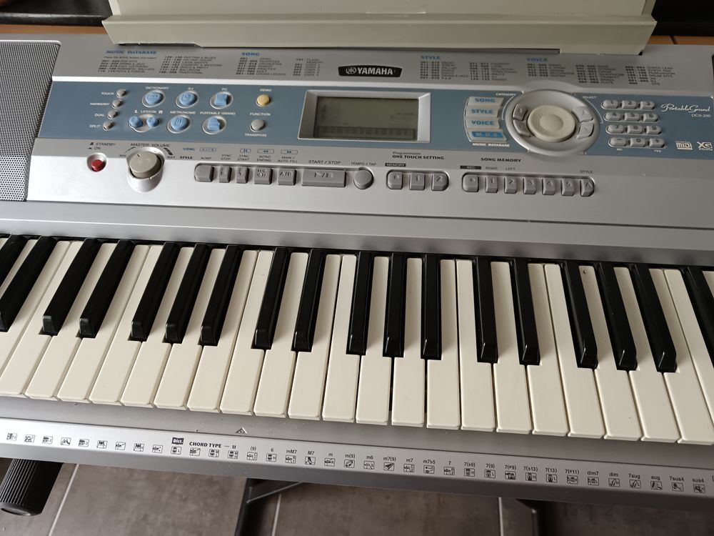 Clavier DGX620 Portable Grand. 
Instruments de musique