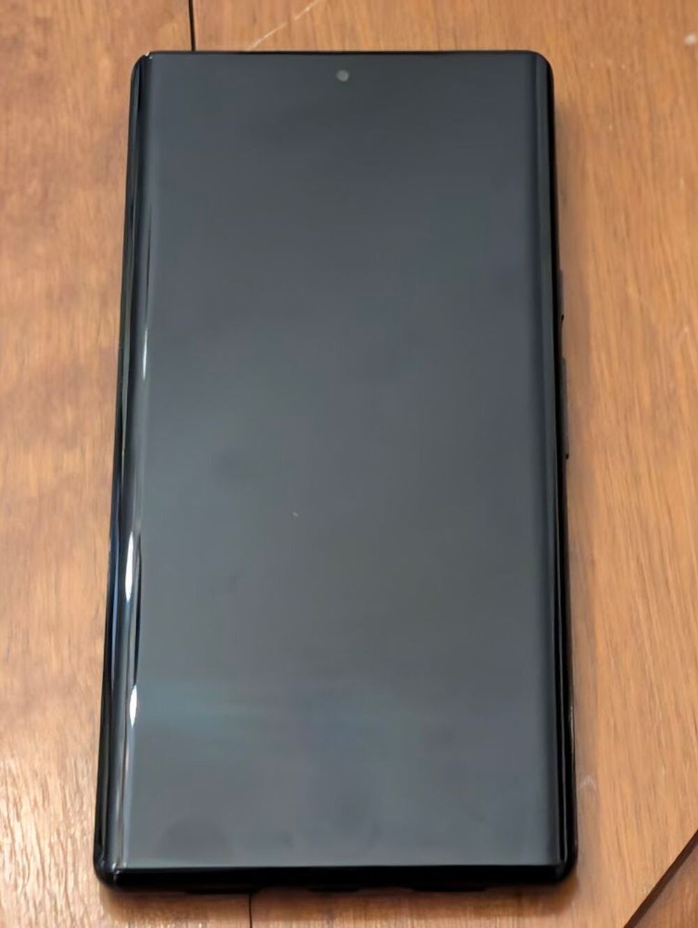 pixel 6 pro tr&egrave;s peu servi Téléphones et tablettes