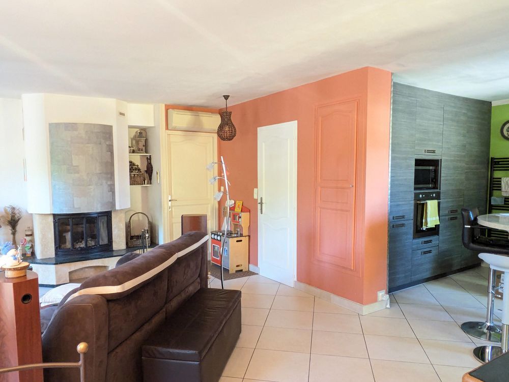 Vente Maison Maison 5 p, s/s aménagé, terrasse, jardin et double garage Prugny