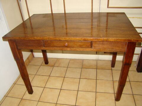 Ancienne table bureau en chne massif - annes 1930 / 1940  350 Gargenville (78)