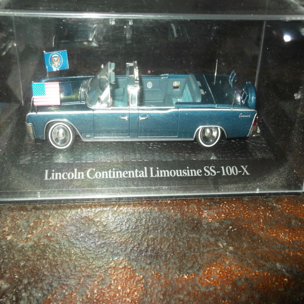 voiture de colection lincoln continental limousine ss-100-x 
