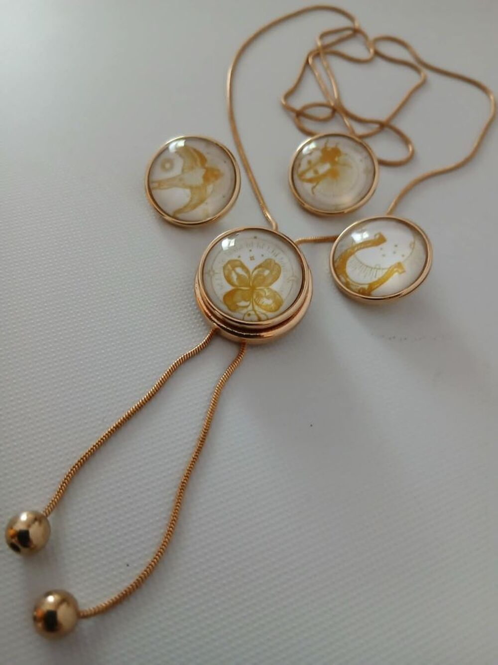  Sautoir porte bonheur 4 boutons interchangeables N&deg;1414 Bijoux et montres