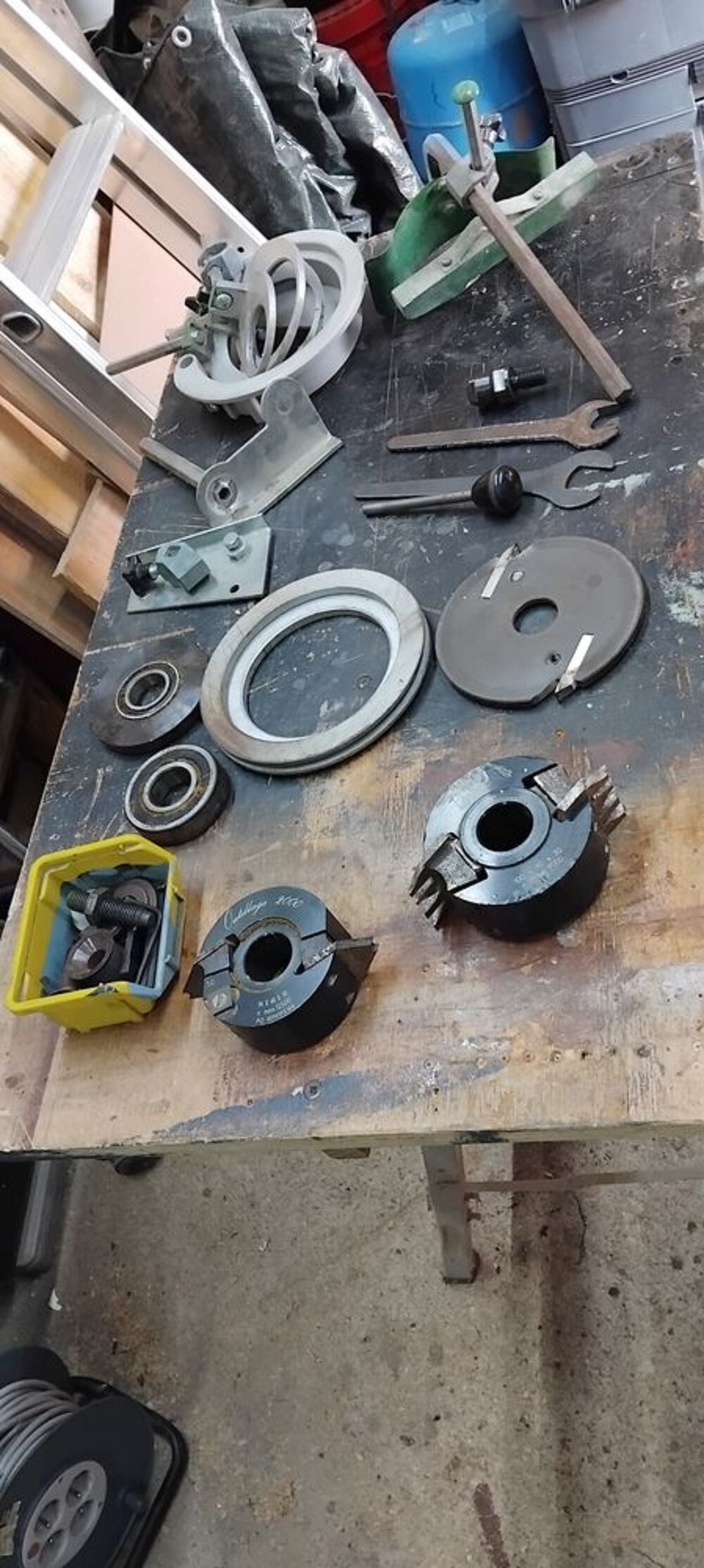 Machine &agrave; bois sur pied avec table et guides toupie Bricolage