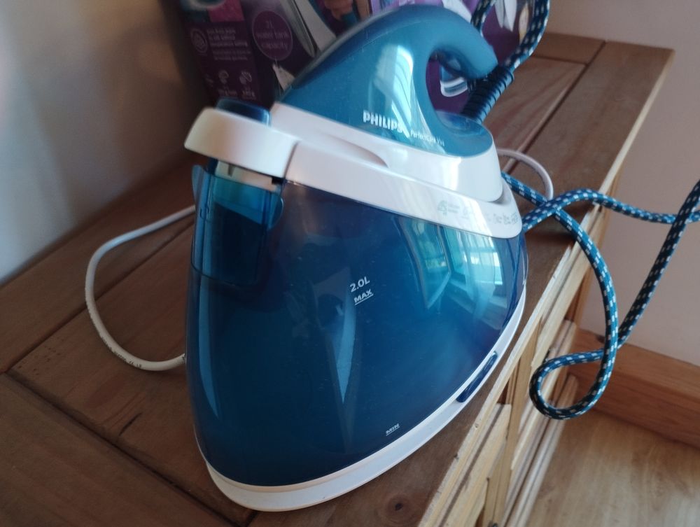 Centrale Vapeur PerfectCare Viva PHILIPS GC7055/20
Electroménager