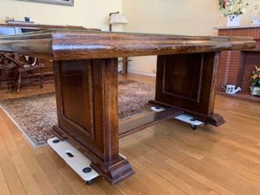 Table. 1950 Meubles