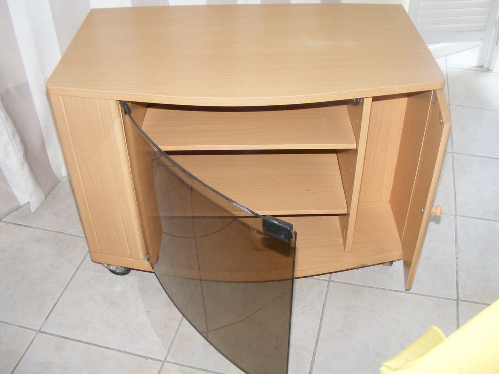 meuble t&eacute;l&eacute; Meubles