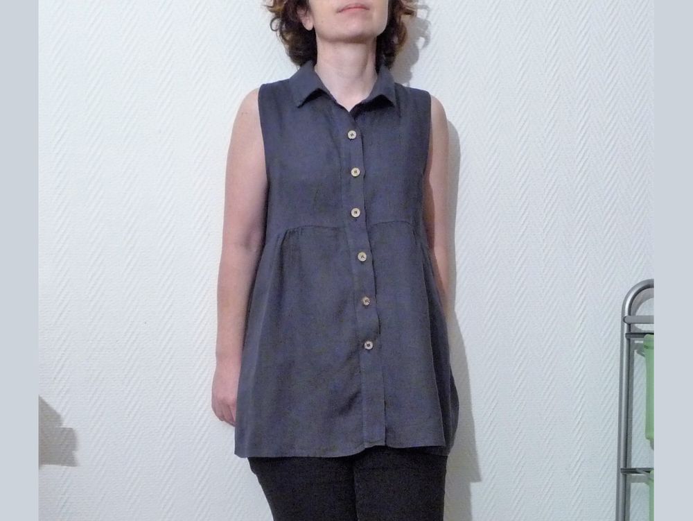 Chemise/ Blouse en 100% Lin Bleu sans manches- Taille S Vêtements