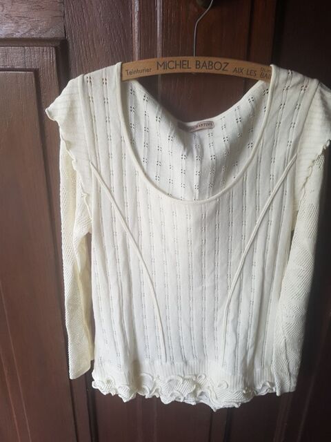Lot de 3 tops vintage, de bonne qualit
10 Mouxy (73)