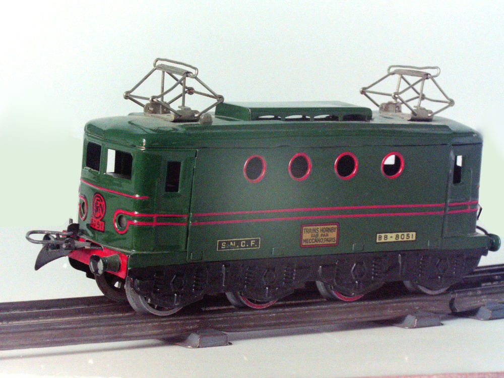 trains Hornby "0" 1953 