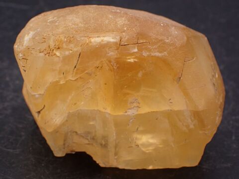 Calcite , Glageon , Nord , France 235gr 65 x 57 x 49 mm  23 Bertrichamps (54)