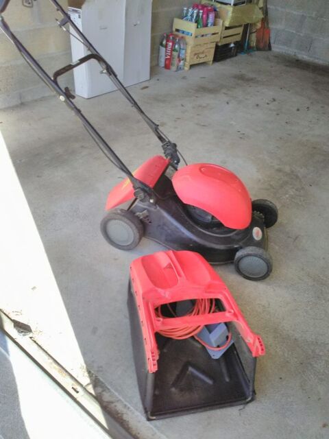 Tondeuse ? gazon electrique ? re 80 N�vez (29)
