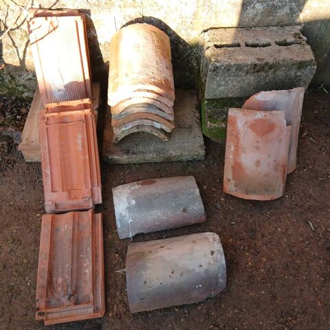 tuiles divers 2 Burgy (71)