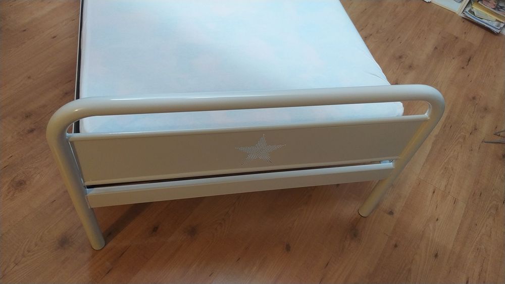 lit 90/190cm blanc en acier Meubles