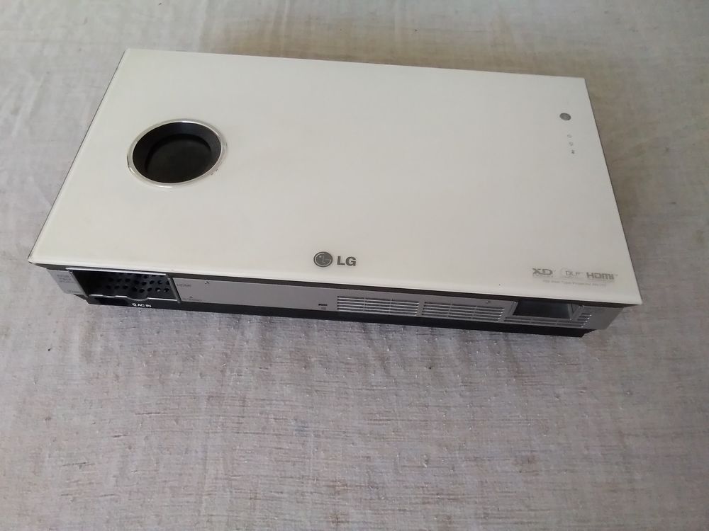 R&eacute;troprojecteur LG Photos/Video/TV