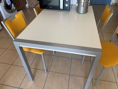 table et 4 chaises BO CONCEPT 150 Chambry (73)