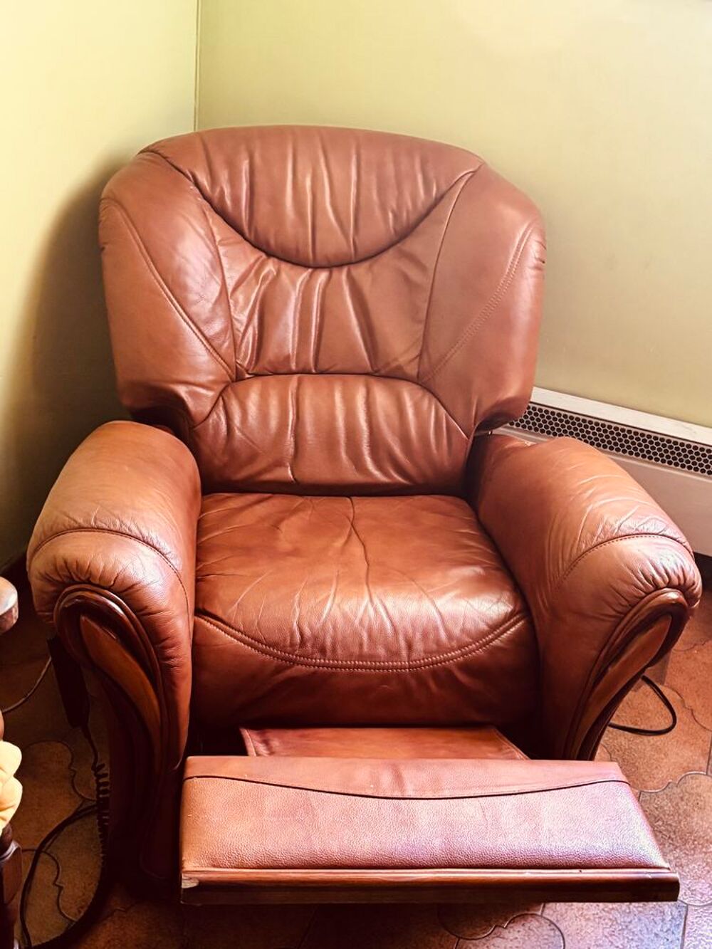 Lot de 2 Fauteuils cuir marron inclinables par commande Meubles