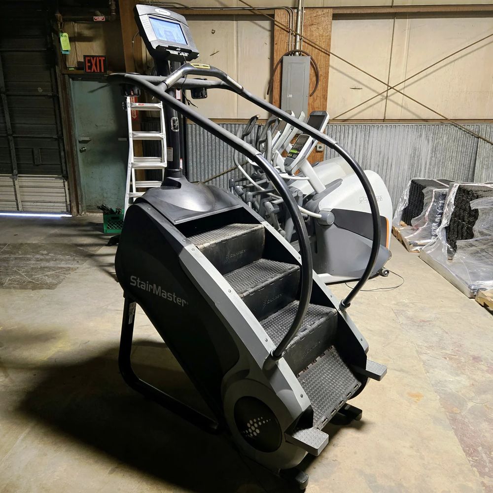 StairMaster 8 Series 8G Gauntlet Stepmill avec console LCD r Sports