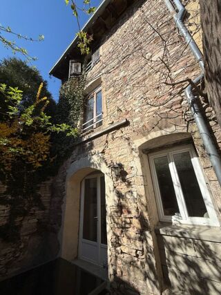  Immeuble à vendre 214 m² Tournus