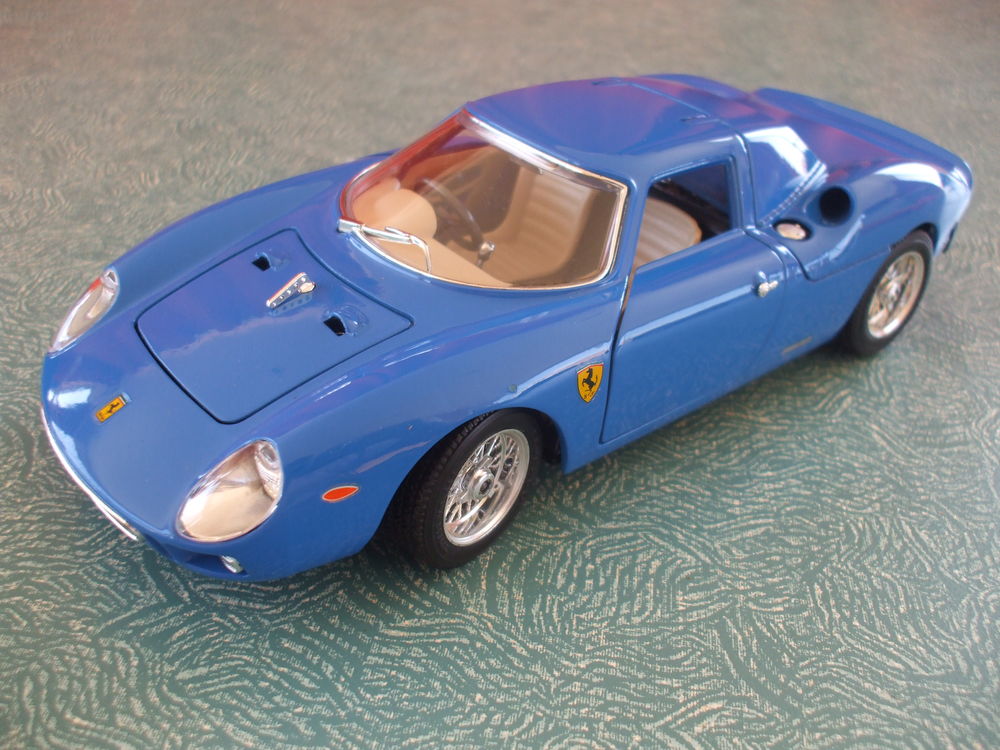 REF: 3033E FERRARI 250 LE MANS BLEUE 1965 Jeux / jouets