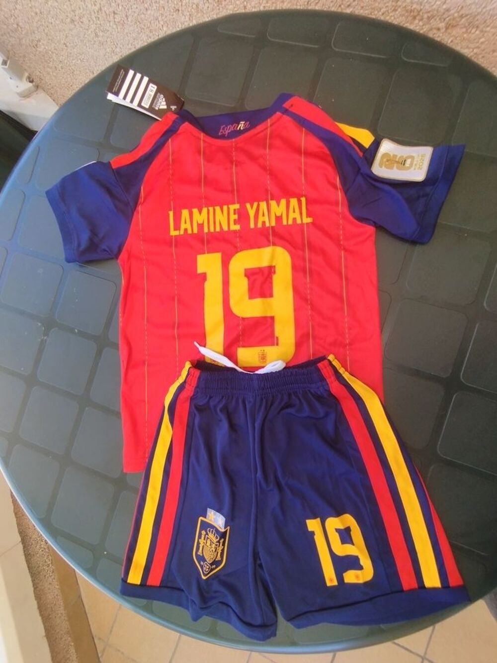 Nouveau maillot Espagne 2 &eacute;toiles championne du monde 2026 Sports