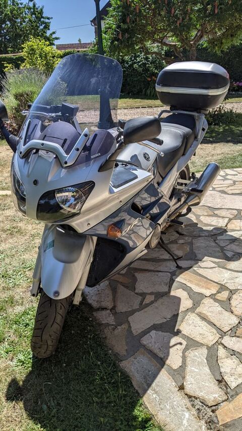 Moto YAMAHA 2006 occasion Le Plessis-Grohan 27180