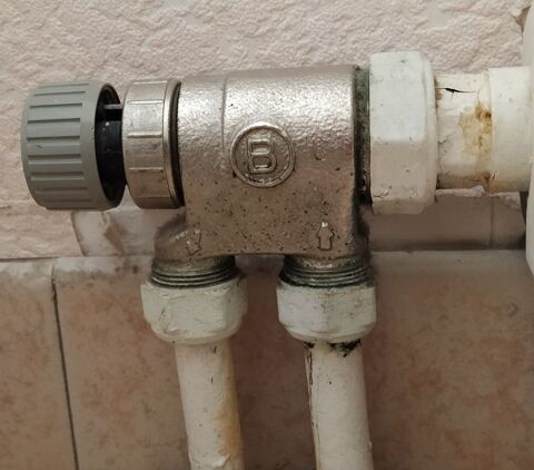 Cherche vanne pour radiateur de chauffage central 10 Agnetz (60)