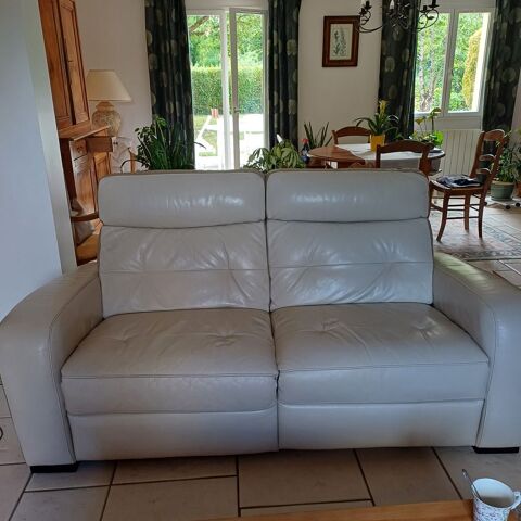 Canapé et fauteuil cuir 
650 La Ferté-Alais (91)