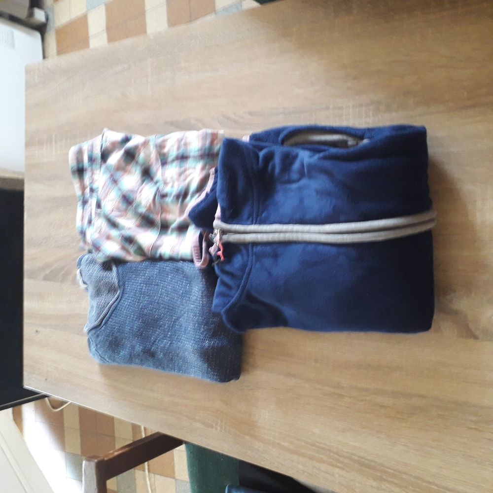 en tr&egrave;s bon &eacute;tat Vêtements