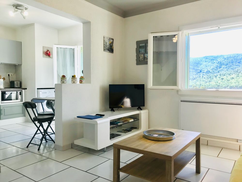 Location Appartement Appartement T2/3 meublé Signes