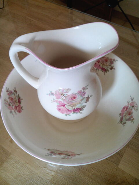 Ensemble de toilette en porcelaine Anglaise 40 Anglet (64)
