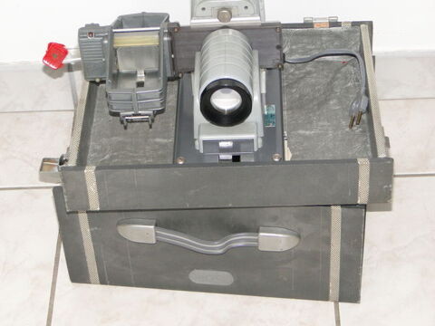PROJECTEUR DE DIAPOSITIVES ANCIEN 35 Challans (85)