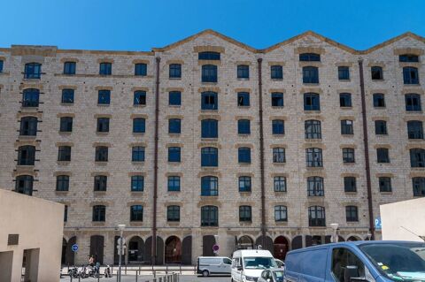Acc&egrave;s tout inclus &agrave; des espaces de bureau professionnels pour 1 personne &agrave; Marseille Les Docks 821 13002 Marseille