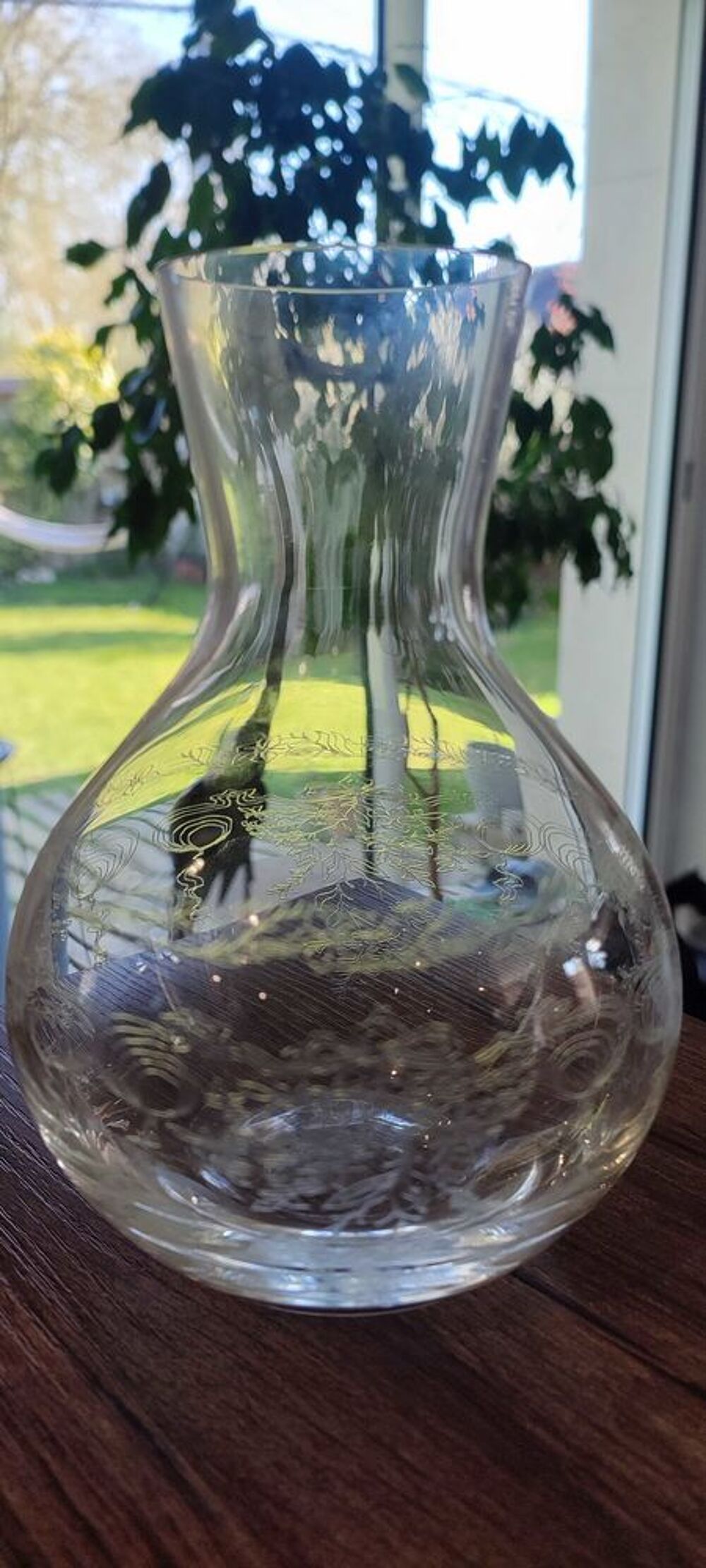Carafe Vintage en verre s&eacute;rigraphi&eacute; 