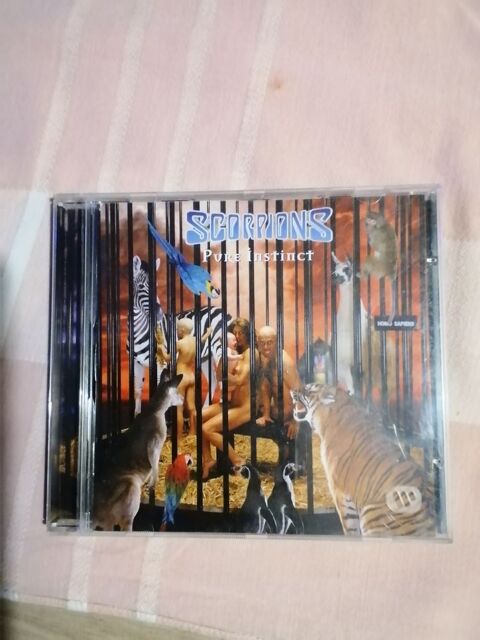 CD ? 3 La Couronne (16)