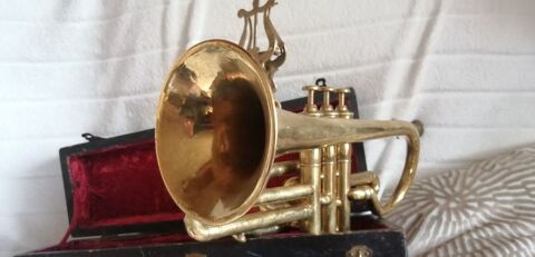 Cornet-trompette Pelisson Fréres  180 Craponne-sur-Arzon (43)