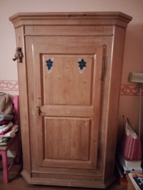 Jolies armoires 100 Espelette (64)