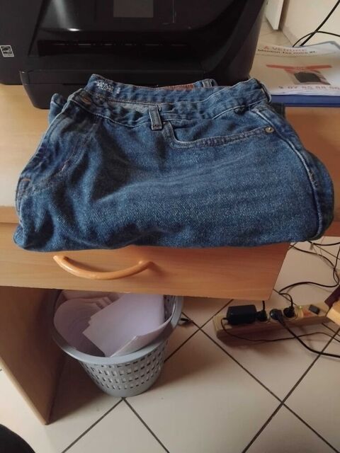 Jean Regular 46/34L Kiabi 15 Herblay (95)