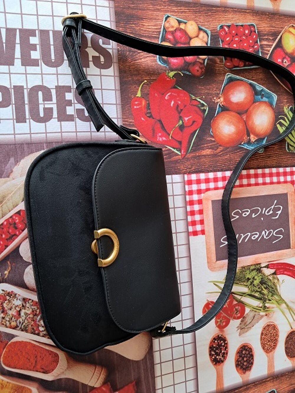 Sac &agrave; main bandouliere neuf CAroll mode femme anime Maroquinerie