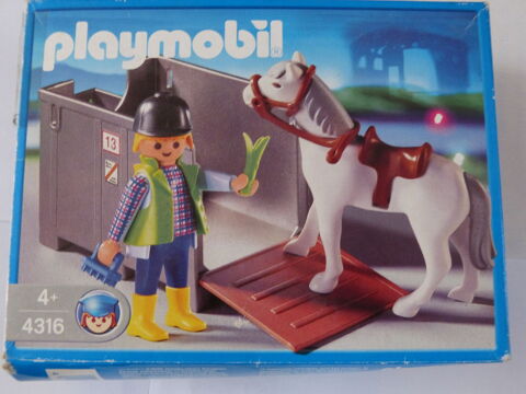 PLAYMOBIL  boite  N° 4316 COMPLEMENT POUR CENTRE EQUESTRE 11 Brest (29)