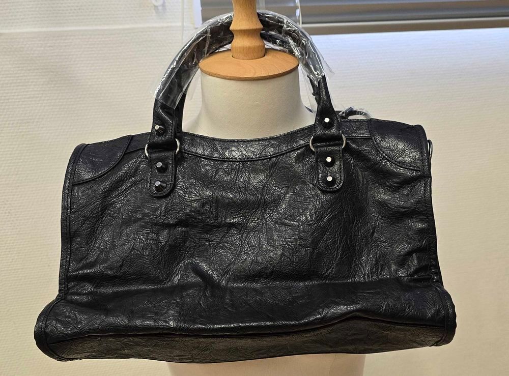 sac &agrave; main noir Maroquinerie
