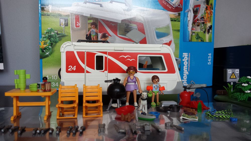 Playmobil caravane Jeux / jouets