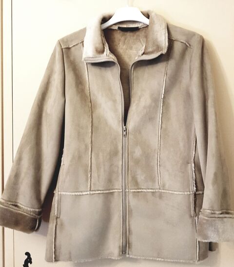 Veste imitation daim NEUVE 40 Marignane (13)