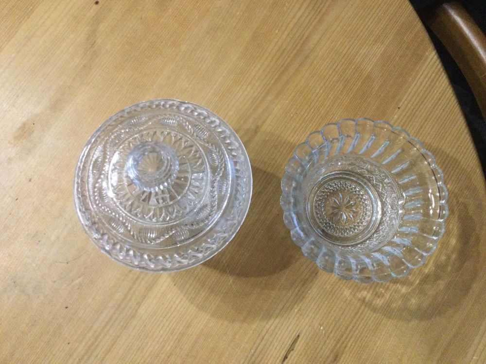 Sucrier et confiturier vintage en verre moul&eacute; Cuisine